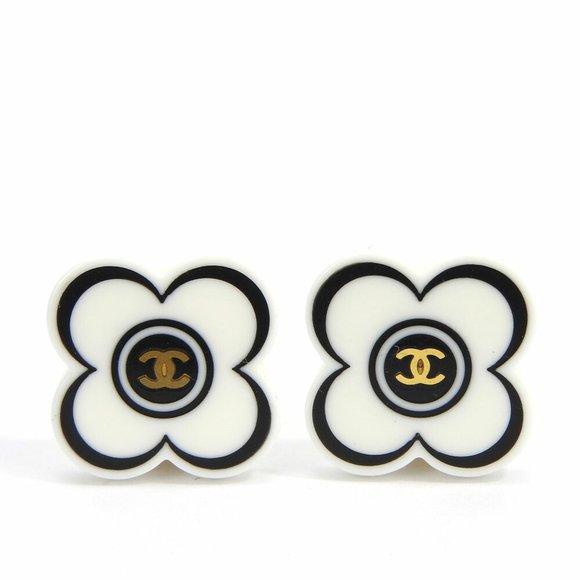 CHANEL Earrings Coco Mark Flower Motif Clover 02P Plated Gold White Black Access - Picture 1 of 3